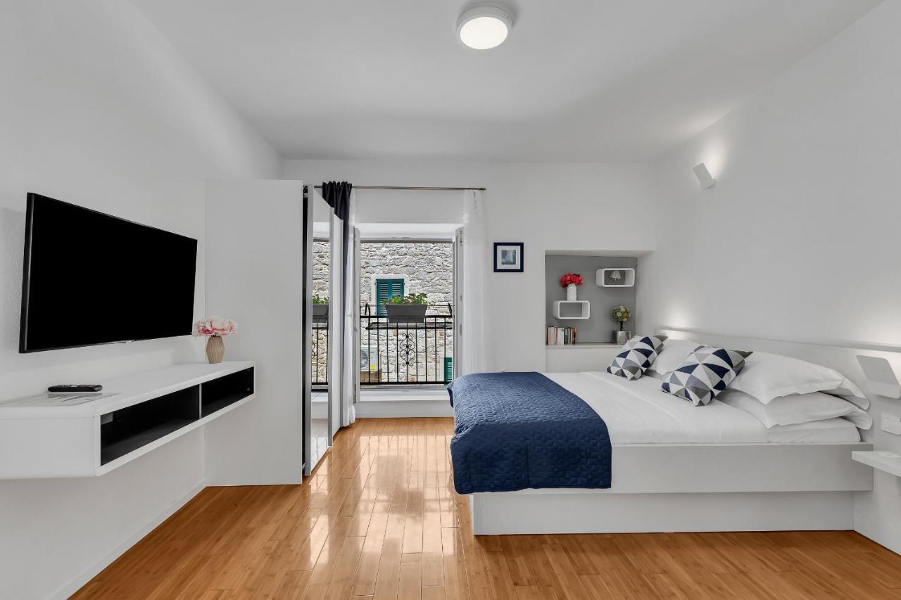 Luxury City Center Apartments Makarska Esterno foto