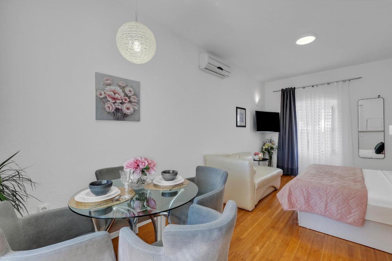 Luxury City Center Apartments Makarska Esterno foto