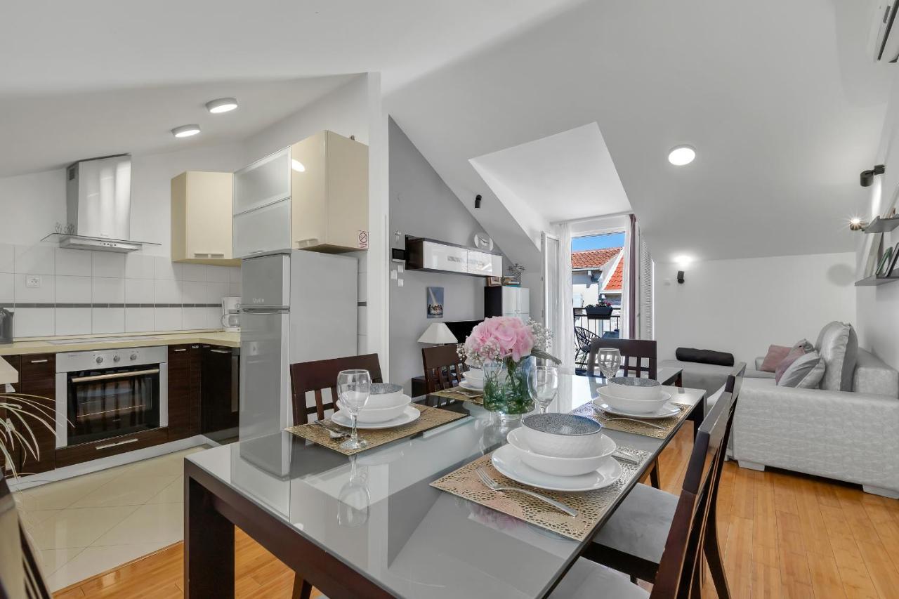 Luxury City Center Apartments Makarska Esterno foto