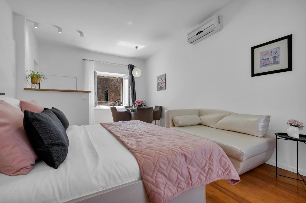 Luxury City Center Apartments Makarska Esterno foto