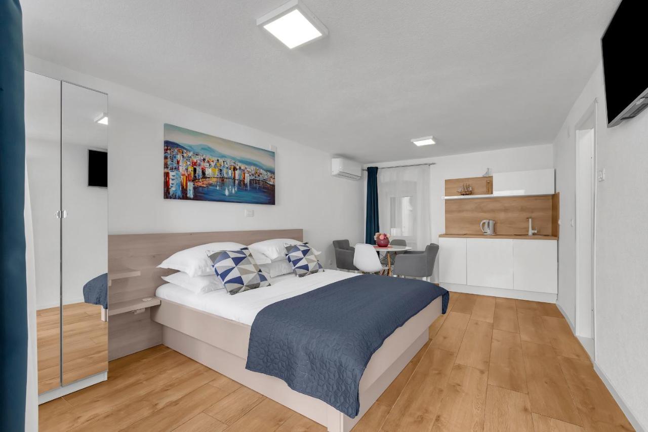 Luxury City Center Apartments Makarska Esterno foto